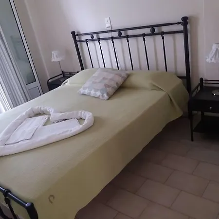 Πανσιόν Gerania 3*
